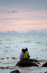 (Batang) Menikmati senja